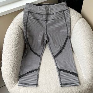 Calvin Klein capri workout pants